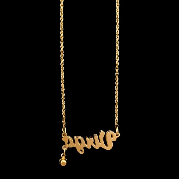 Vintage AVON SP Gold Tone Virgo Pendant with Rhinestone Charm Necklace - Picture 4 of 8